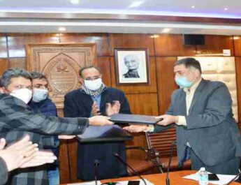 Jammu & Kashmir: Power Sector to receive Rs 11000 crores financial assistance to clear liabilities under Atmanirbhar Bharat Abhiyan 4 Hello Uttarakhand News »