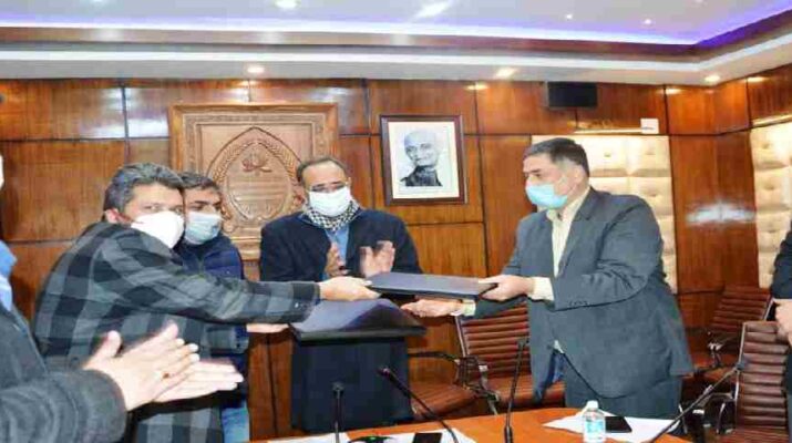 Jammu & Kashmir: Power Sector to receive Rs 11000 crores financial assistance to clear liabilities under Atmanirbhar Bharat Abhiyan 1 Hello Uttarakhand News »