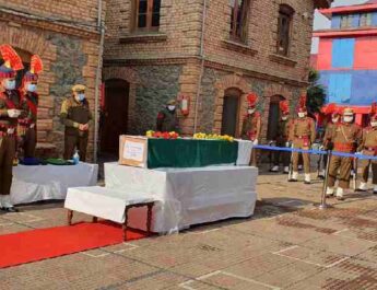 Jammu & Kashmir: Wreath laying ceremony of Manzoor Ahmad PSO of PDP Leader 3 Hello Uttarakhand News »