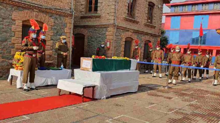 Jammu & Kashmir: Wreath laying ceremony of Manzoor Ahmad PSO of PDP Leader 1 Jammu & Kashmir: Wreath laying ceremony of Manzoor Ahmad PSO of PDP Leader 1 Hello Uttarakhand News »