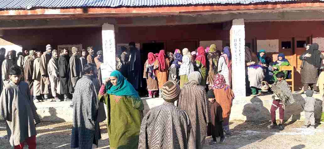 Jammu & Kashmir: DDC Elections -7th Phase, 10.66% votes polled till 9AM across J&K 2 Hello Uttarakhand News »