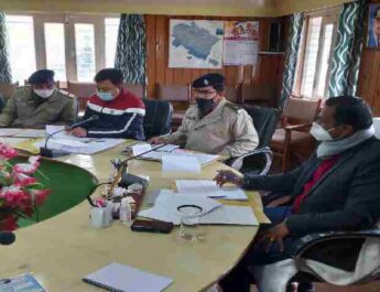 जिला सड़क सुरक्षा समिति की बैठक हुई संपन्न, जिलाधिकारी डॉ विजय कुमार ने दिए यह महत्वपूर्ण निर्देश 3 Hello Uttarakhand News »