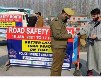 Jammu & Kashmir: 'Sadak Surakhsha Jeevan Raksha' kick started across all districts of Kashmir 4 Hello Uttarakhand News »