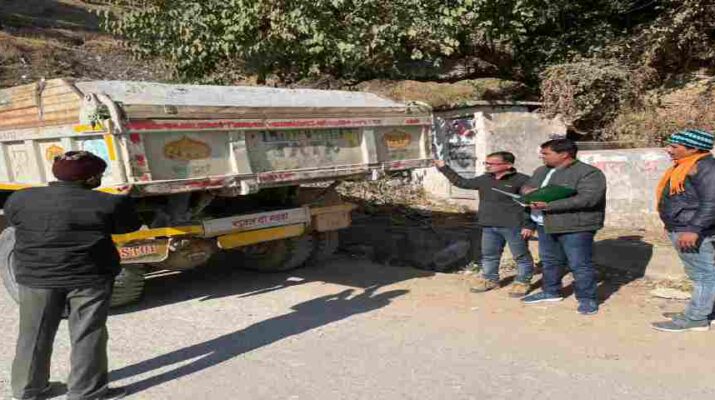 जनपद पिथौरागढ़ में अवैध खनन पर चला प्रशासन का डंडा, हुई बडी कार्यवाही 1 Hello Uttarakhand News »