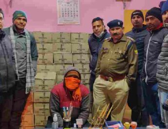 जिला आबकारी विभाग ने पिथौरागढ़ में पकड़ी लाखों की अवैध शराब 3 Hello Uttarakhand News »