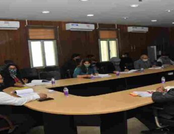 मुख्यमंत्री पलायन रोकथाम योजना के अंतर्गत राज्य स्तरीय एम्पावर्ड समिति की हुई बैठक, मुख्य सचिव ओमप्रकाश ने दिए सभी जिलाधिकारियों को यह निर्देश 4 Hello Uttarakhand News »