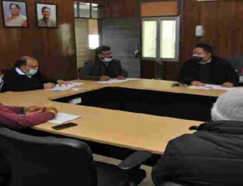 15 सूत्रीय कार्यक्रम क्रियान्वयन समिति की बैठक हुई आयोजित, 916 स्मार्ट क्लास रूम हेतु 26,85,98,680.00 रूपए के प्रस्ताव को किया गया अनुमोदित 5 Hello Uttarakhand News &raquo;
