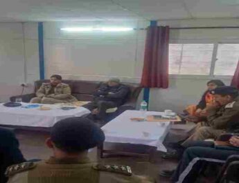 चमोली आपदा अपडेट: गढ़वाल आयुक्त ने की राहत एवं बचाव को लेकर समीक्षा बैठक, अभ तक 54 मानव शव एवं 22 मानव अंग बरामद 4 Hello Uttarakhand News »