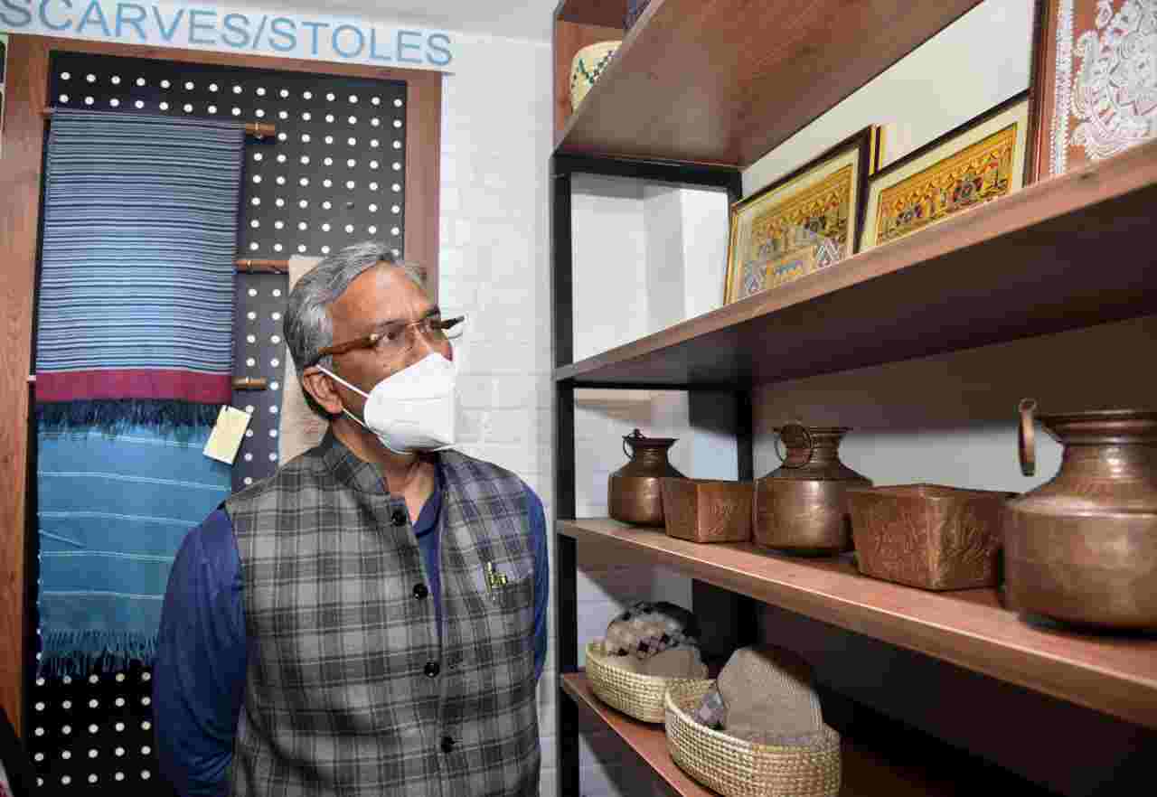 दिल्ली स्थित उत्त्तराखण्ड सदन में उत्तराखंड हथकरघा एवं हस्तशिल्प विकास परिषद के हिमाद्रि एम्पोरियम का हुआ उद्घाटन 4 Hello Uttarakhand News »