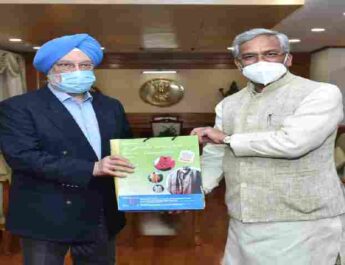 मुख्यमंत्री त्रिवेन्द्र सिंह रावत ने नई दिल्ली में केंद्रीय नागरिक उड्डयन मंत्री हरदीप पुरी से की भेंट, कहा इन उड़ान रुट्स पर फिर से हो टेंडर 1 Hindi News Bharat &raquo;
