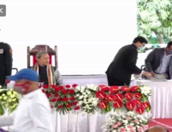 Live: मुख्यमंत्री तीर्थ सिंह रावत के टीम 11 मंत्रियों का शपथ समारोह, इन मंत्रियों ने ली शपथ 2 Hello Uttarakhand News »