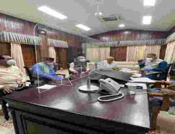 विधायक गण एवं जनप्रतिनिधि जनता के साथ निरंतर संवाद बनाए रखें - मुख्यमंत्री तीरथ सिंह रावत 8 Hello Uttarakhand News »