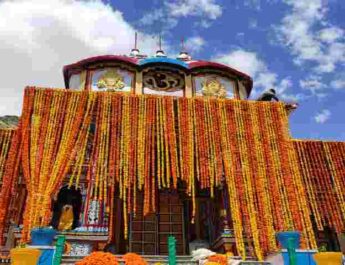 कल ब्रह्म मुहुर्त में खुलेंगे श्री बदरीनाथ धाम के कपाट, कपाट खुलने की तैयारियां पूरी हुई 2 Hello Uttarakhand News »