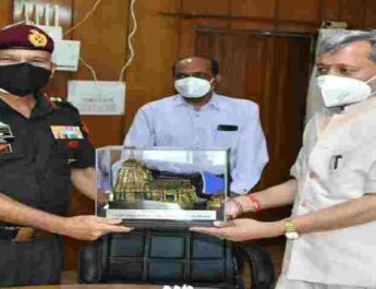 Uttarakhand: मुख्यमंत्री से मिले सेन्ट्रल कमांड के जी.ओ.सी इंचार्ज, सीमान्त क्षेत्रों के विकास पर किया विचार विमर्श 3 Hello Uttarakhand News »