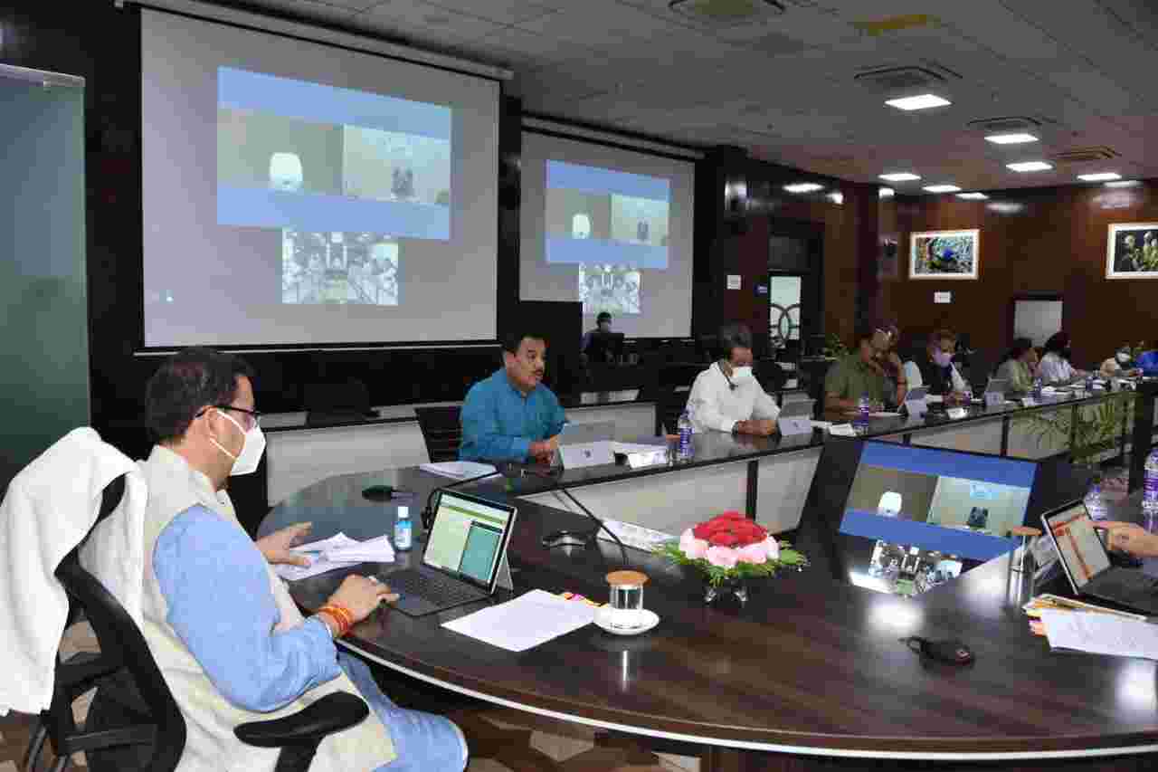 Uttarakhand: धामी कैबिनेट की बैठक में आज लिए गए ये अहम फैसले 2 Uttarakhand: धामी कैबिनेट की बैठक में आज लिए गए ये अहम फैसले 2 Hello Uttarakhand News »