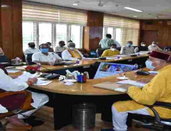 मुख्यमंत्री की अध्यक्षता में आयोजित हुई उत्तराखण्ड चार धाम देवस्थानम् प्रबन्धन बोर्ड की बैठक, चारधाम स्थित मन्दिरों में पुरानी परम्परायें चलती रहेगी-मुख्यमंत्री 5 Hello Uttarakhand News »