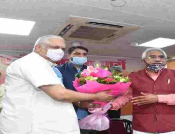 भाजपा राष्ट्रीय संगठन महामंत्री बीएल संतोष का उत्तराखंड दौरा, कहा - सोशल मीडिया के माध्यम से करना है अच्छे वातावरण का निर्माण 3 Hello Uttarakhand News »