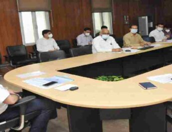 Uttarakhand: सड़कों को गड्ढामुक्त (पैचलैस) रखने हेतु योजनाबद्ध ढंग से कार्य करें - मुख्य सचिव डॉ. एस.एस सन्धु 4 Hello Uttarakhand News »