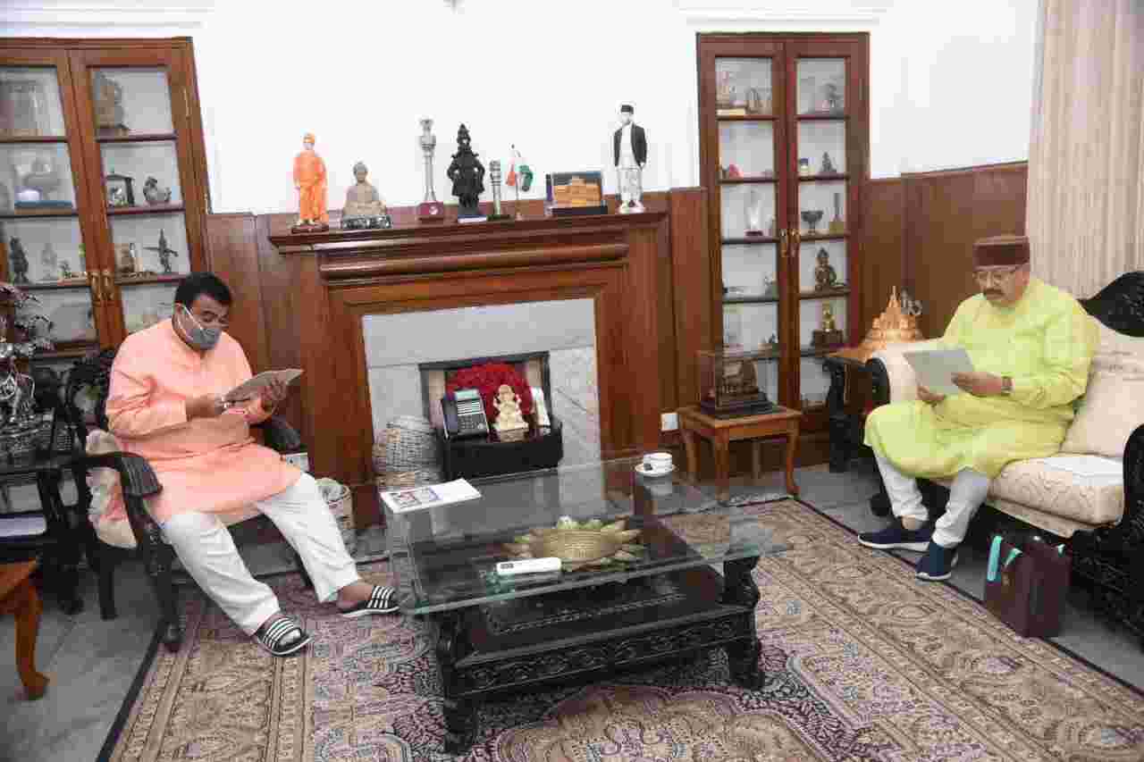 Uttarakhand: केंद्रीय मंत्री गडकरी व शेखावत से मिले महाराज, 6 राज्य मार्गों को भारत माला में शामिल करने पर बनी सहमति 3 Hello Uttarakhand News »