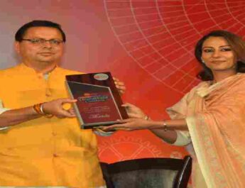 Uttarakhand: मुख्यमंत्री ने शहीद सैनिकों के परिजनों को किया सम्मानित, कोरोना से बचाव में सहयोग करने वाली संस्थाओं का भी किया सम्मान 4 Hello Uttarakhand News »