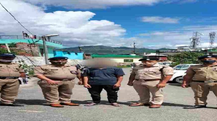 Pithoragarh: 60 लाख की धोखाधड़ी करने वाला अभियुक्त नोएडा से गिरफ्तार 10 Hello Uttarakhand News » Page 2 of 4