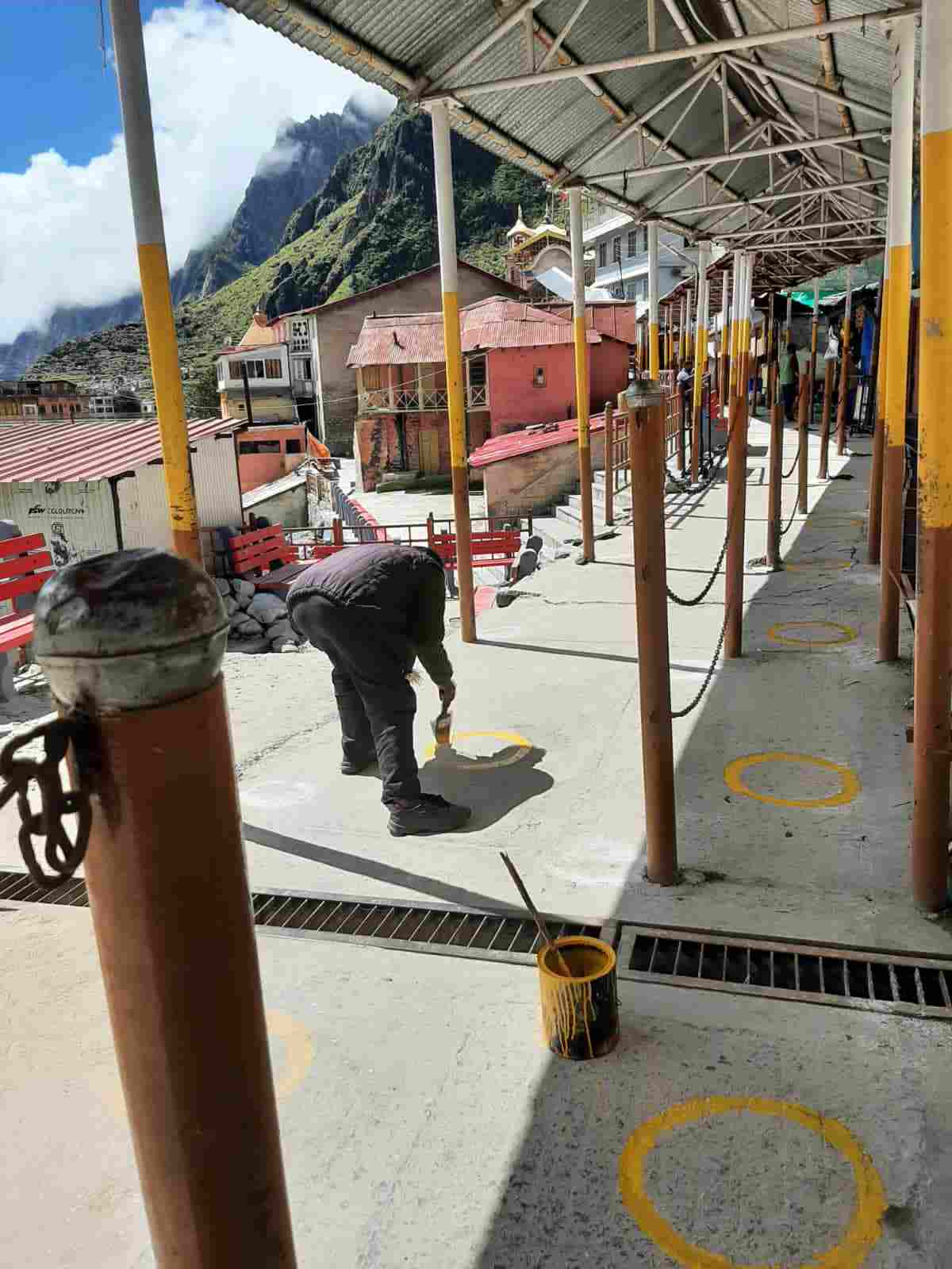 उत्तराखंड चारधाम यात्रा 2021: देवस्थानम बोर्ड की वेबसाइट से चारों धामों के लिए 42 हजार से अधिक ई पास जारी, अभी तक 2530 तीर्थ यात्री पहुंचे चारधाम 3 Hello Uttarakhand News »