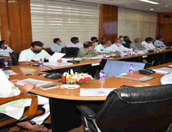 Uttarakhand: विभागों द्वारा संचालित योजनाओं के निर्माण की प्रगति की मॉनिटरिंग के लिए तैयार किया जाए पोर्टल - मुख्यमंत्री पुष्कर सिंह धामी 2 Hello Uttarakhand News »