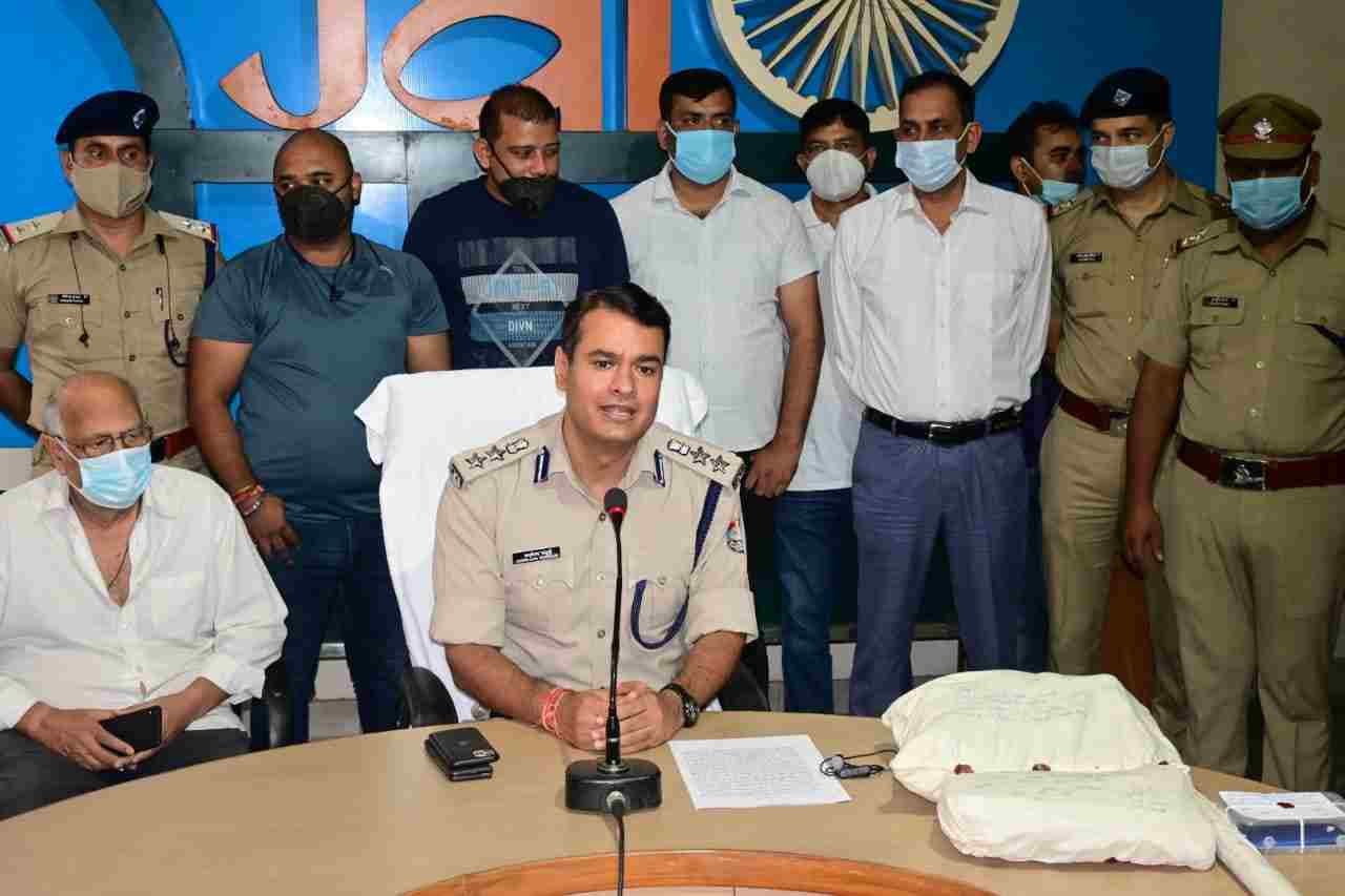 Uttarakhand: थाना प्रेमनगर क्षेत्रान्तर्गत हुए डबल मर्डर का खुलासा, घटना को अंजाम देने वाला अभियुक्त गिरफ्तार 2 Hello Uttarakhand News »