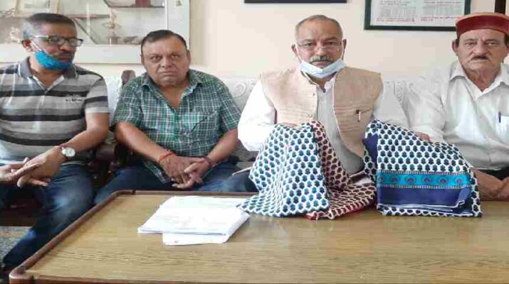 Uttarakhand: महिला सशक्तिकरण विभाग ने ड्रेस खरीद में किया भारी खेल! लगभग 2.60 करोड की साड़ी/सूट थमा दिए आंगनवाड़ी कार्यकत्रियों व सहायिकाओं को! मोर्चा 1 Hello Uttarakhand News »