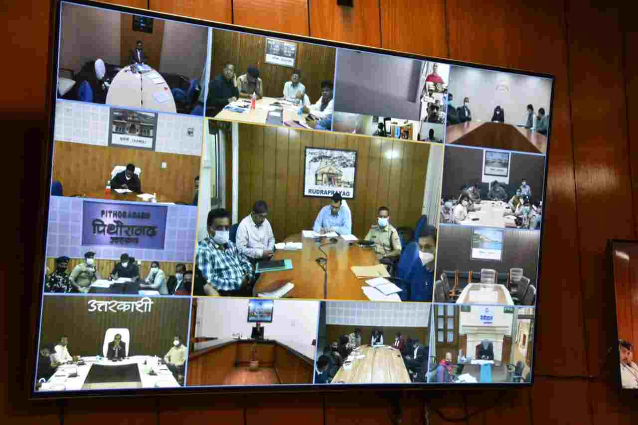 Uttarakhand: भारी बारिश के अलर्ट के मद्देनजर सीएम पुष्कर सिंह धामी ने आपदा प्रबंधन की, की समीक्षा, प्रदेश के सभी स्कूलों में सोमवार को अवकाश के निर्देश 3 Uttarakhand: भारी बारिश के अलर्ट के मद्देनजर सीएम पुष्कर सिंह धामी ने आपदा प्रबंधन की, की समीक्षा, प्रदेश के सभी स्कूलों में सोमवार को अवकाश के निर्देश 3 Hello Uttarakhand News »