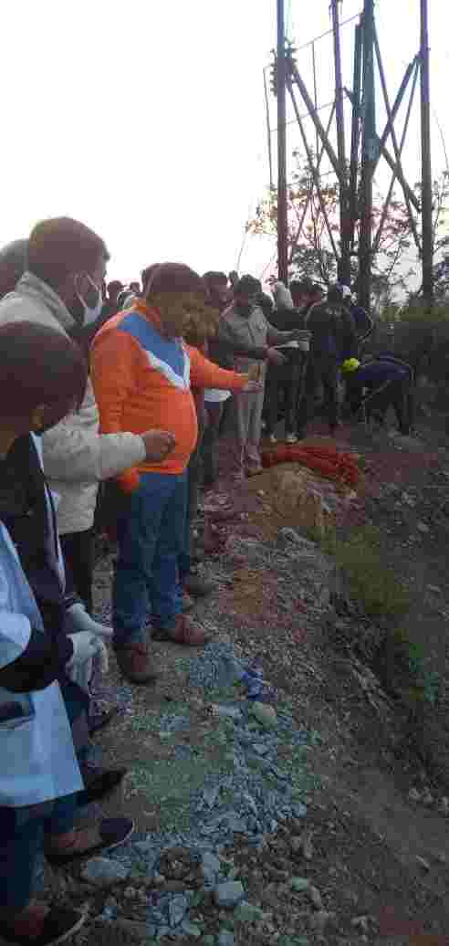 Pithoragarh: अत्यंत दुःखद: हल्द्वानी से पिथौरागढ़ जा रही कार पिथौरागढ पहुचने से आठ किलोमीटर पहले ही खाई में जा गिरी, चचेरे भाईयों की मौके पर ही दर्दनाक मौत 2 Hello Uttarakhand News »