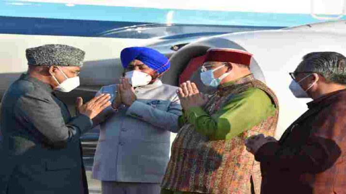 Uttarakhand: राष्ट्रपति रामनाथ कोविंद के दून पहुँचने पर महाराज ने किया स्वागत 1 Hello Uttarakhand News »