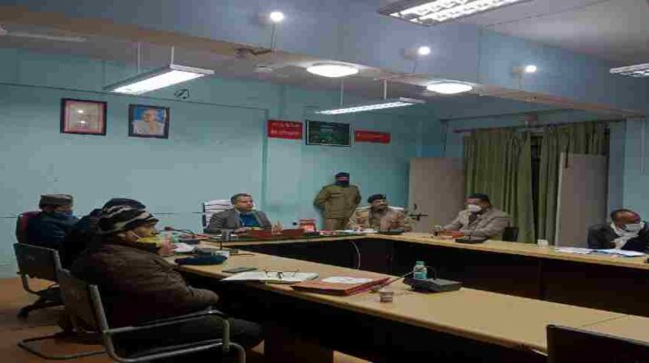 Bageshwar: जिलाधिकारी ने स्वास्थ्य एवं संबंधित अधिकारियों के साथ Covid-19 महामारी को लेकर की बैठक, संक्रमण रोकने के लिए दिए यह महत्वपूर्ण निर्देश 4 Hello Uttarakhand News » Page 2 of 5