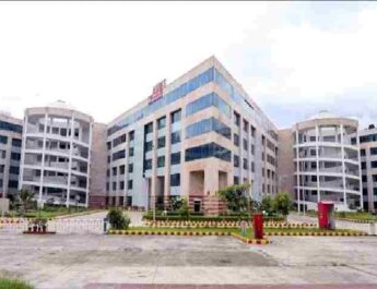 कोविड के बढ़ते मामलों को देखते हुए एम्स ऋषिकेश में जनरल ओपीडी सुविधाएं हुई बंद, इमरजेंसी, ट्रॉमा व रेडियोथेरेपी रहेंगी निर्बाध रूप से सुचारू 3 Hello Uttarakhand News »