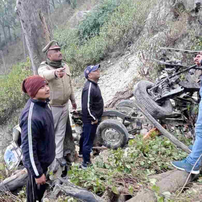 Uttarakhand: अत्यंत दुःखद, चंपावत में भीषण हादसा, 14 लोगों की मौके पर ही मौत, विवाह समारोह से लौट रही मैक्स खाई में जा गिरी 2 Uttarakhand: अत्यंत दुःखद, चंपावत में भीषण हादसा, 14 लोगों की मौके पर ही मौत, विवाह समारोह से लौट रही मैक्स खाई में जा गिरी 2 Hello Uttarakhand News »