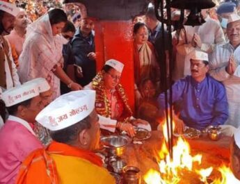 Nanital: मुख्यमंत्री पुष्कर सिंह धामी ने नैनीताल में आयोजित श्री गोल्ज्यू संदेश यात्रा के समापन कार्यक्रम मे किया प्रतिभाग, पूजा अर्चना करते हुए गोल्य्यू महाराज से प्रदेशवासियों की खुशहाली के लिए की प्रार्थना 4 Hello Uttarakhand News »