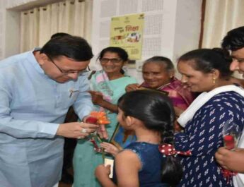 Uttarakhand: मुख्यमंत्री धामी ने विभिन्न क्षेत्रों से आये लोगों तथा विभिन्न संगठनों से जुड़े लोगों से की भेंट, सुनी उनकी समस्यायें, दिए समस्याओं के त्वरित निराकरण के निर्देश 3 Hello Uttarakhand News »