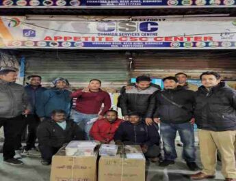 Uttarakhand Police: एसटीएफ ने किया फर्जी आधार/वोटर कार्ड बनाने वाले ‘‘आधार सेन्टर‘‘ का भण्डाफोड़, काॅमन सर्विस सेन्टर में पैसे लेकर धड़ल्ले से बन रहे थे देशी/विदेशी नागरिकों के आधार व वोटर कार्ड 3 Hello Uttarakhand News »