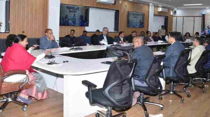 Uttarakhand: अधिकारी फाइलों पर आपत्तियां लगाने के स्थान पर अनौपचारिक तरीके से उनका त्वरित निराकरण करें - एसीएस राधा रतूड़ी 14 Uttarakhand: अधिकारी फाइलों पर आपत्तियां लगाने के स्थान पर अनौपचारिक तरीके से उनका त्वरित निराकरण करें - एसीएस राधा रतूड़ी 14 Hello Uttarakhand News » Page 2 of 6