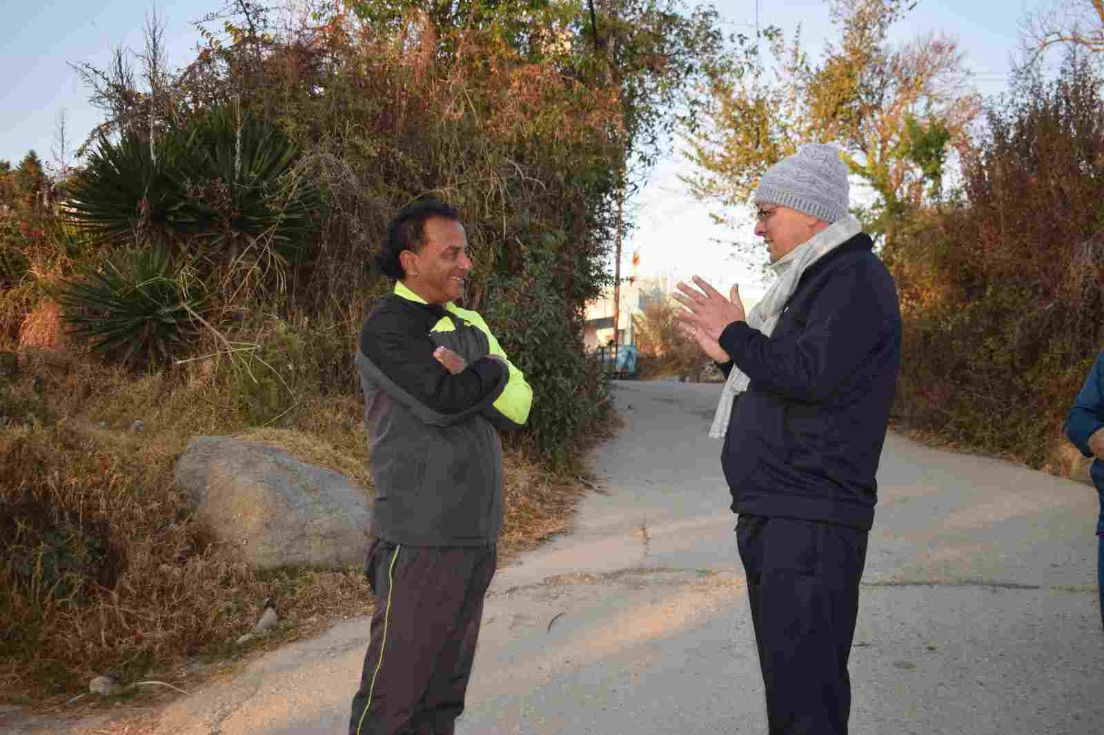 Watch Uttarakhand: चंपावत में मॉर्निंग वॉक पर निकले सीएम, विकास कार्यों पर लिया आमजन का फीडबैक तो युवाओं का भी किया उत्साहवर्धन 2 Watch Uttarakhand: चंपावत में मॉर्निंग वॉक पर निकले सीएम, विकास कार्यों पर लिया आमजन का फीडबैक तो युवाओं का भी किया उत्साहवर्धन 2 Hello Uttarakhand News »