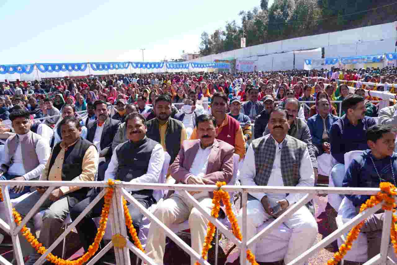 Uttarakhand Tehri: सीएम पुष्कर सिंह धामी ने टिहरी जनपद की 533 करोड़ रूपये की 138 विकास योजनाओं का किया लोकार्पण व शिलान्यास 3 Uttarakhand Tehri: सीएम पुष्कर सिंह धामी ने टिहरी जनपद की 533 करोड़ रूपये की 138 विकास योजनाओं का किया लोकार्पण व शिलान्यास 3 Hello Uttarakhand News »