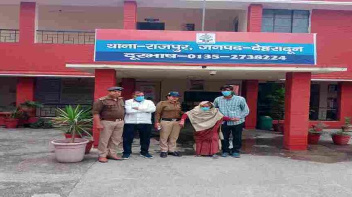 Dehradun Police: फर्जी व्यक्ति खड़ा कर किसी और की भूमि को बेचने वाले गिरोह के सदस्य गिरफ्तार 7 Dehradun Police: फर्जी व्यक्ति खड़ा कर किसी और की भूमि को बेचने वाले गिरोह के सदस्य गिरफ्तार 7 Hello Uttarakhand News »