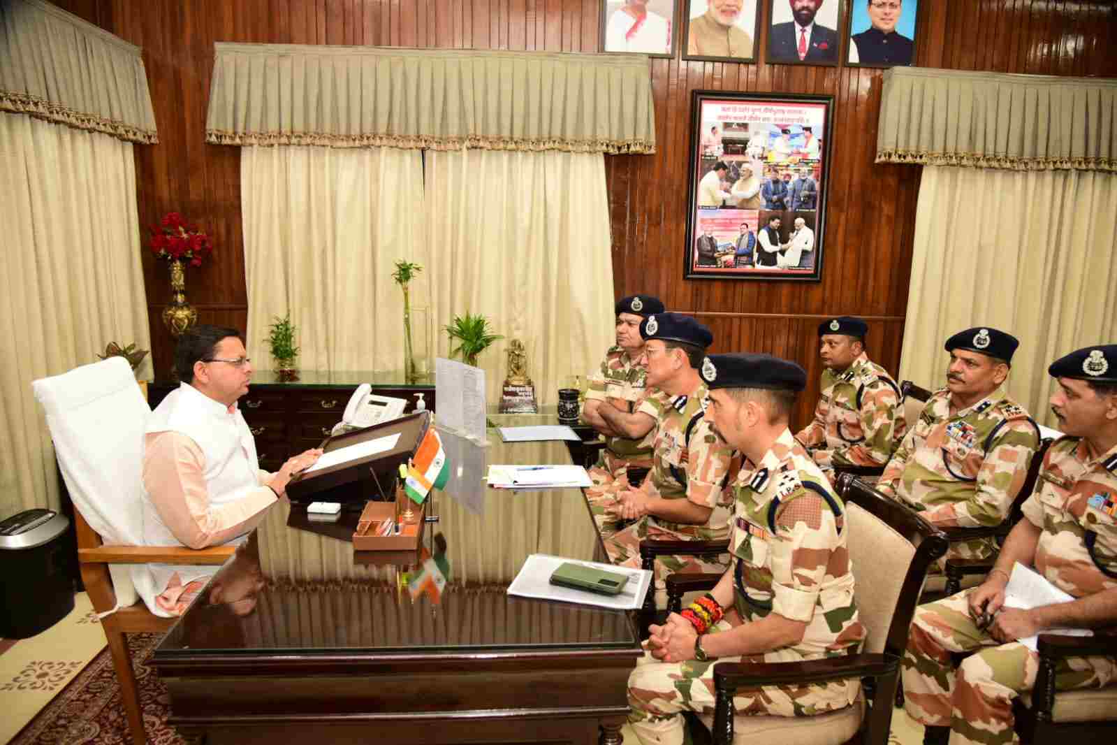 Uttarakhand: मुख्यमंत्री पुष्कर सिंह धामी से आईटीबीपी के आईजी संजय गुंज्याल व आईटीबीपी के अधिकारियों ने की भेंट, आईटीबीपी द्वारा संचालित कार्यों की मुख्यमंत्री ने सराहना 2 Hello Uttarakhand News »