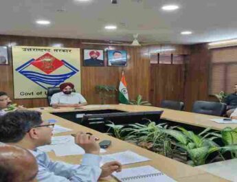 Uttarakhand: सचिव डॉ. संधु ने पीएम स्वनिधि योजना की प्रगति को लेकर की समीक्षा, राज्य के 25 हजार स्ट्रीट वेंडर्स को निर्धारित समय सीमा में ऋण उपलब्ध कराने के लक्ष्य को लेकर दिए निर्देश 2 Hello Uttarakhand News »