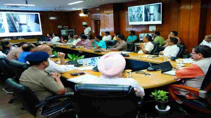 Uttarakhand: आपदा प्रभावित क्षेत्रों में गर्भवती महिलाओं को हेली सेवा उपलब्ध कराने के मुख्यमंत्री ने दिये निर्देश 10 Uttarakhand: आपदा प्रभावित क्षेत्रों में गर्भवती महिलाओं को हेली सेवा उपलब्ध कराने के मुख्यमंत्री ने दिये निर्देश 10 Hello Uttarakhand News »