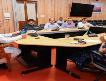 उत्तराखंड: मुख्यमंत्री ने प्रधानमंत्री के विजन को साकार करने के अधिकारियों को दिये यह निर्देश 4 Hello Uttarakhand News »