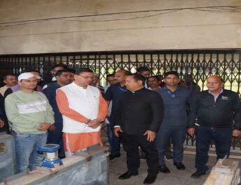 मुख्यमंत्री पुष्कर सिंह धामी ने रानीबाग स्थित एचएमटी फैक्ट्री का किया निरीक्षण, मास्टर प्लान बनाकर इस क्षेत्र का किया जाएगा विकास - मुख्यमंत्री धामी 5 Hello Uttarakhand News »