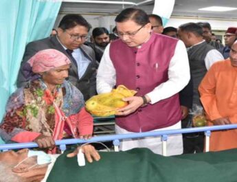 मुख्यमंत्री पुष्कर सिंह धामी ने दून चिकित्सालय के अंतर्गत ओटी एवं इमरजेंसी के नवनिर्मित भवन का किया लोकार्पण, अस्पताल में भर्ती मरीजों का भी जाना हाल, आशा संगिनी पोर्टल का भी किया शुभारंभ 3 Hello Uttarakhand News »