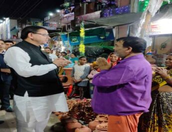 उत्तराखंड: काफिला रोक मिट्टी के दीए खरीदने पहुंचे सीएम धामी 4 Hello Uttarakhand News »