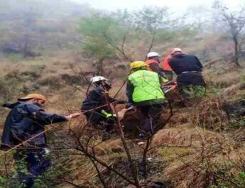 Jammu & Kashmir: 10 people dead after cab plunges into gorge in Ramban 3 Hello Uttarakhand News »